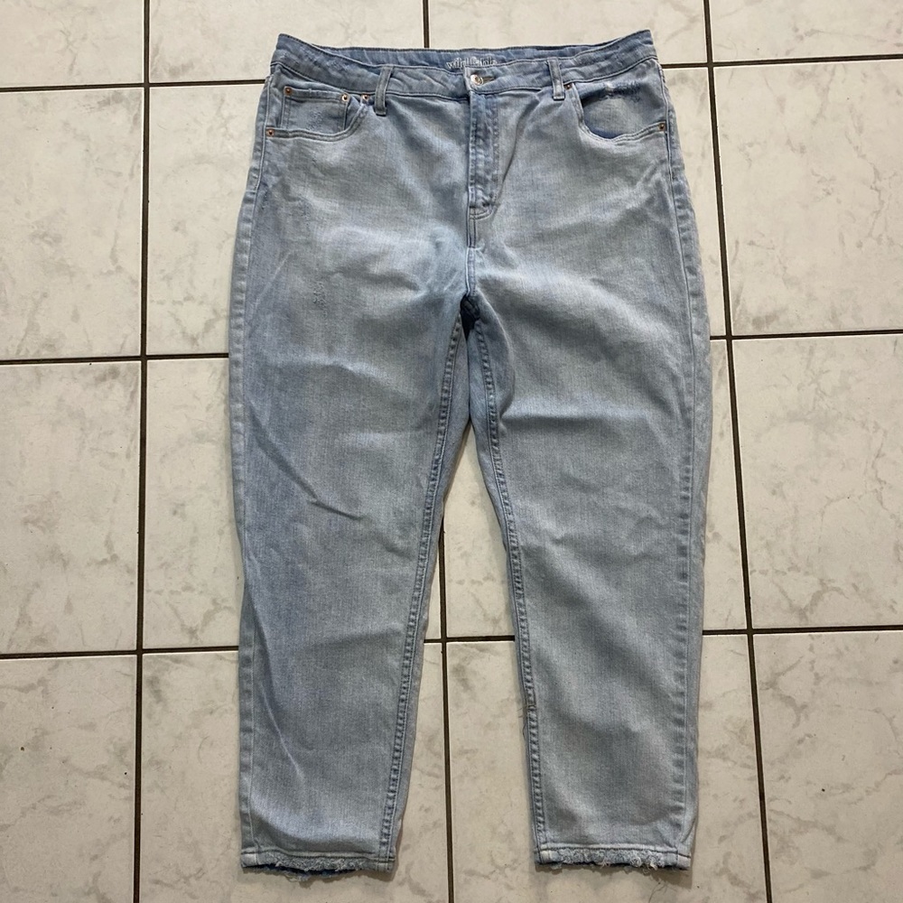 Distressed Mom jeans